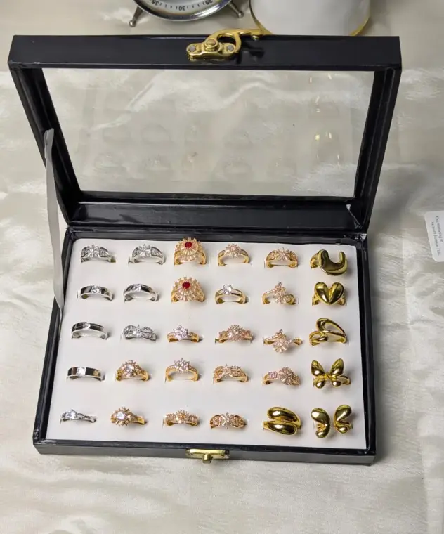 Gold Artificial Stones Adjustable Rings with Free ring box